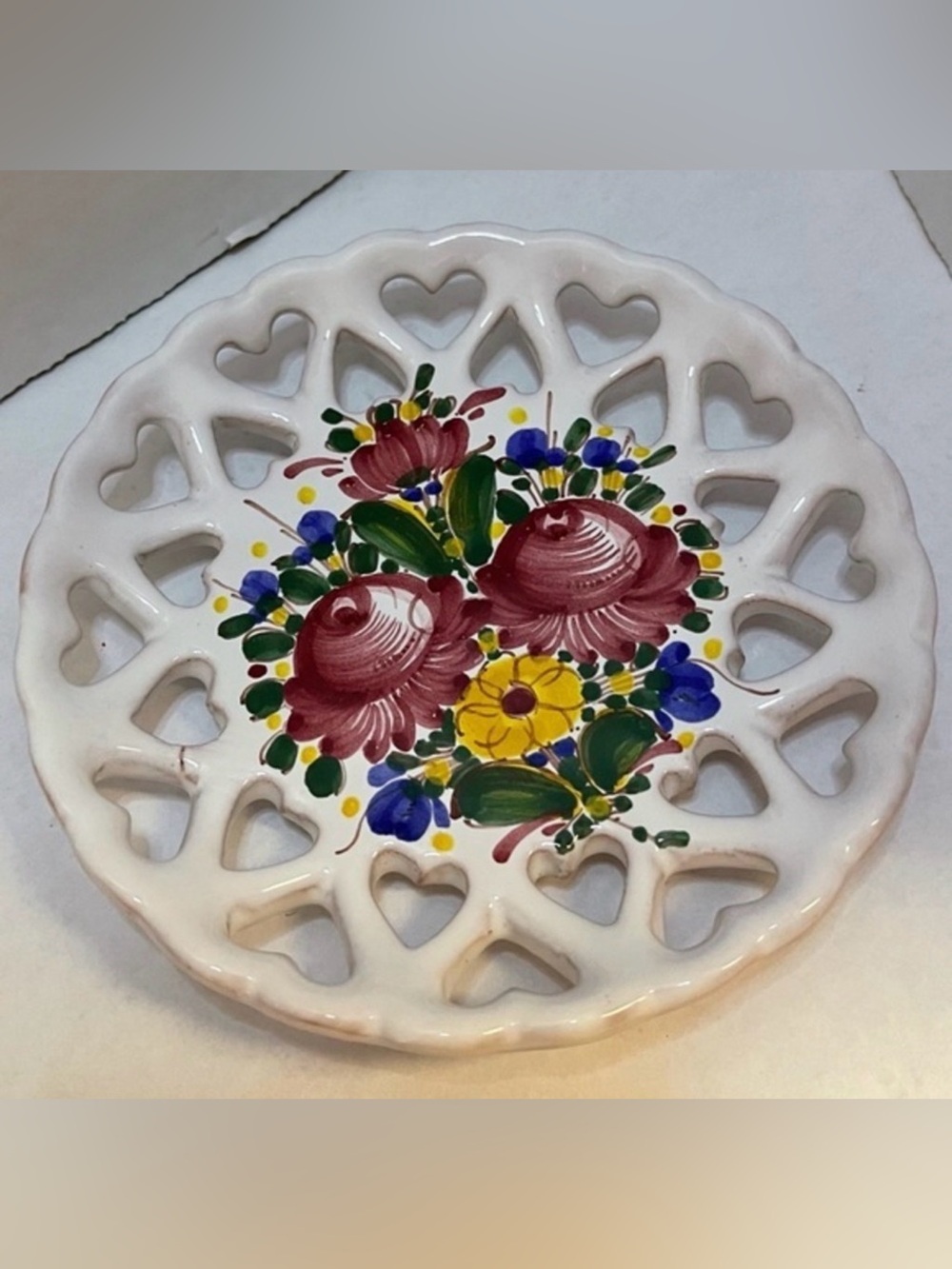 Small‎ hand painted ceramic dish